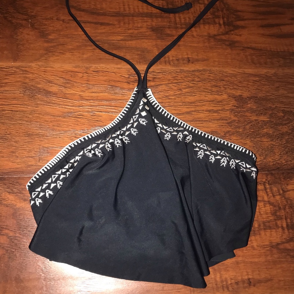 Black halter bikini top sized small but fits a S-M